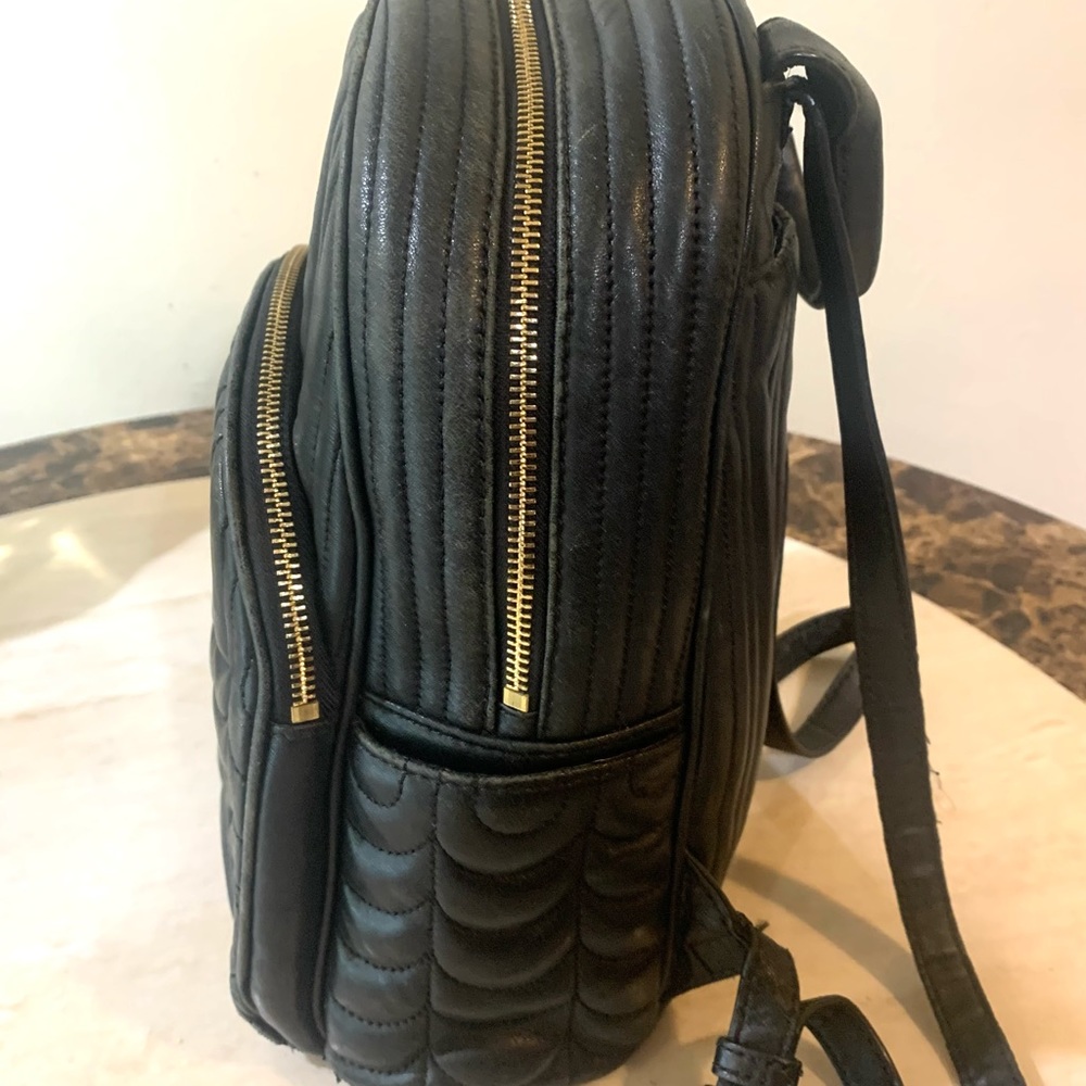 !! SOLD!!Michael Kors Abbey Backpack - Picture 5 of 13